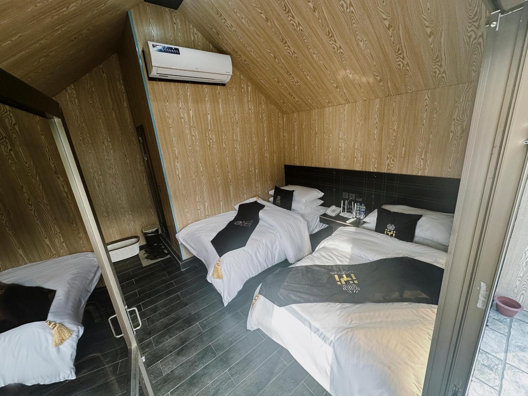 Iyi Luxury Inn Swat Saidu Sharif Exterior foto