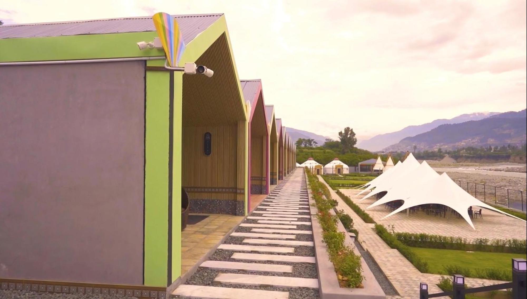 Iyi Luxury Inn Swat Saidu Sharif Exterior foto