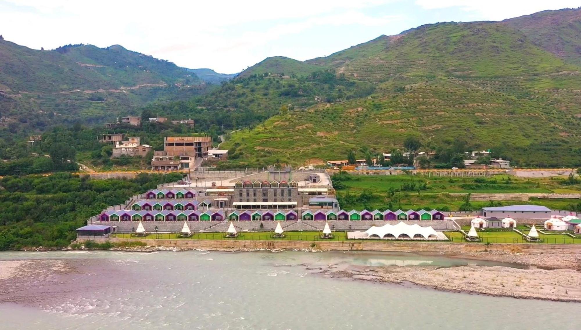 Iyi Luxury Inn Swat Saidu Sharif Exterior foto